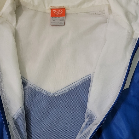 2010 Nike jacket - Picture 3 of 3